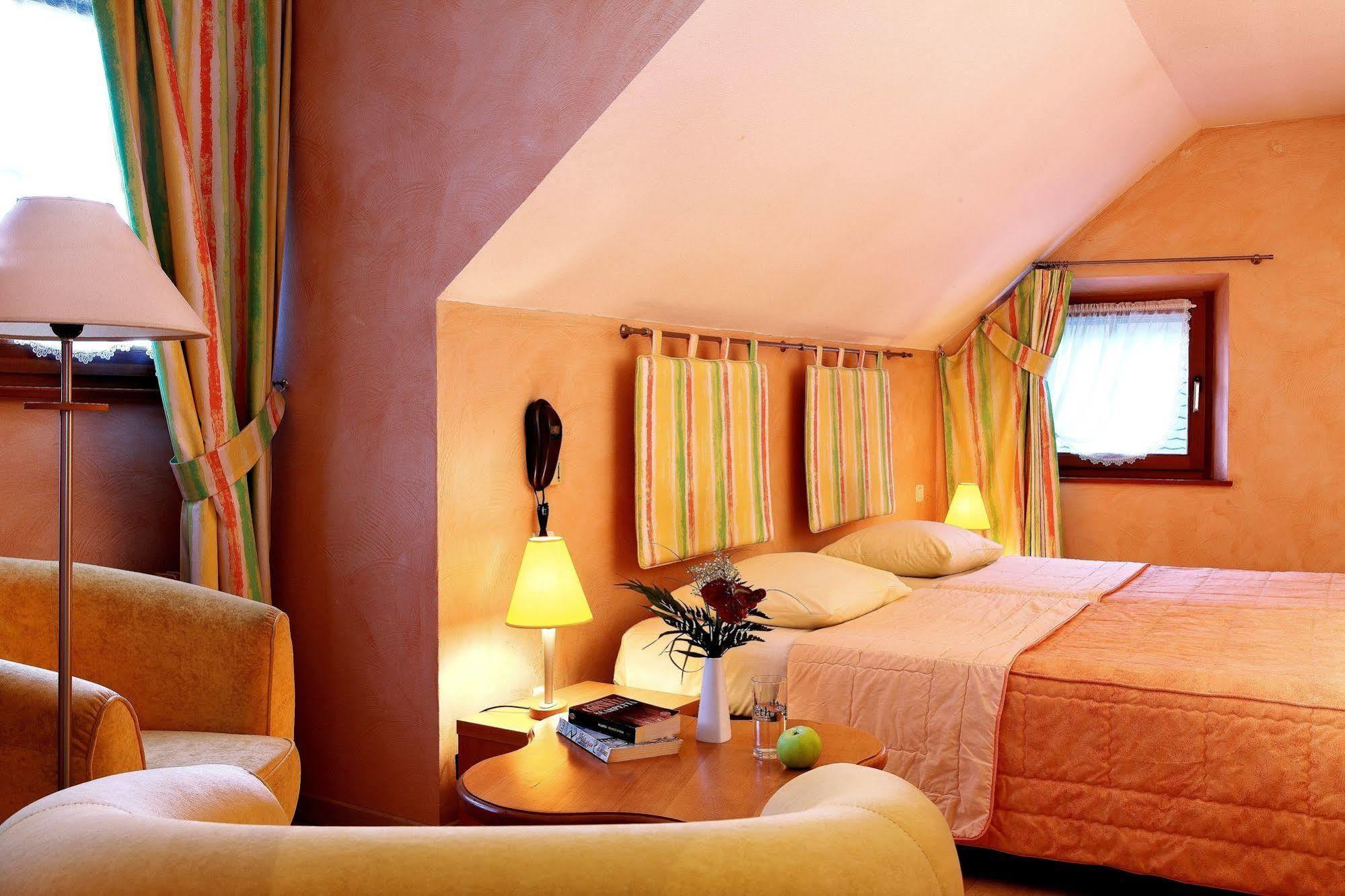 Hotel A La Vignette - Colmar-Nord Saint-Hippolyte  Exterior foto